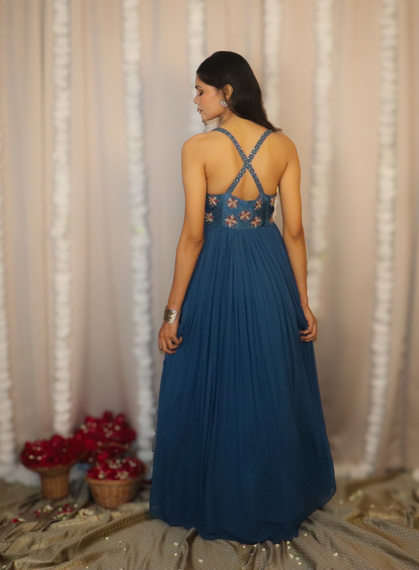 Neel Kamal Gown